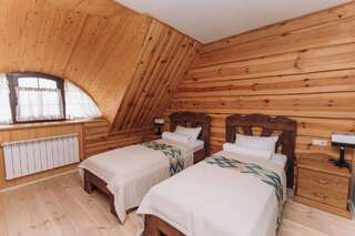 Мини-отель Kanada Березовка Стандартный двухместный номер с 1 кроватью или 2 отдельными кроватями-2